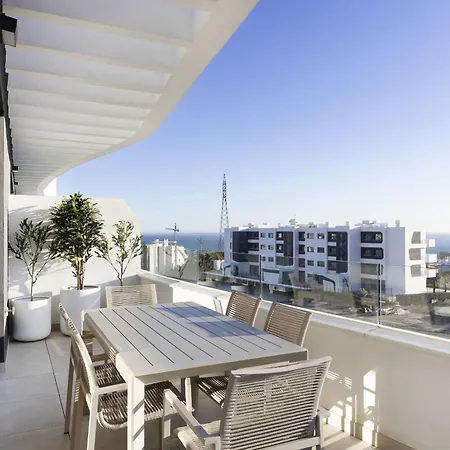 Luxury Horizon Penthouse In Higueron *