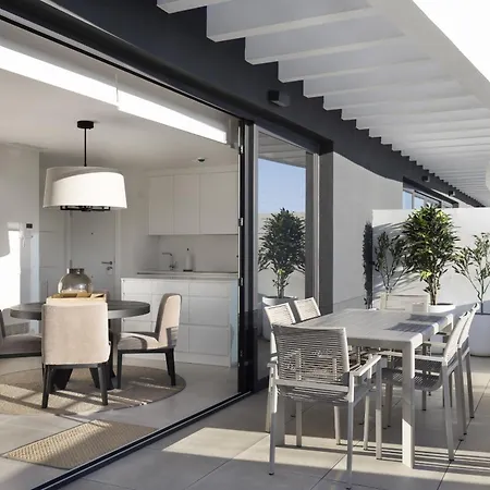 Luxury Horizon Penthouse In Higueron Fuengirola