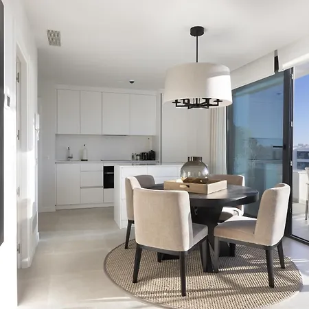 Luxury Horizon Penthouse In Higueron
